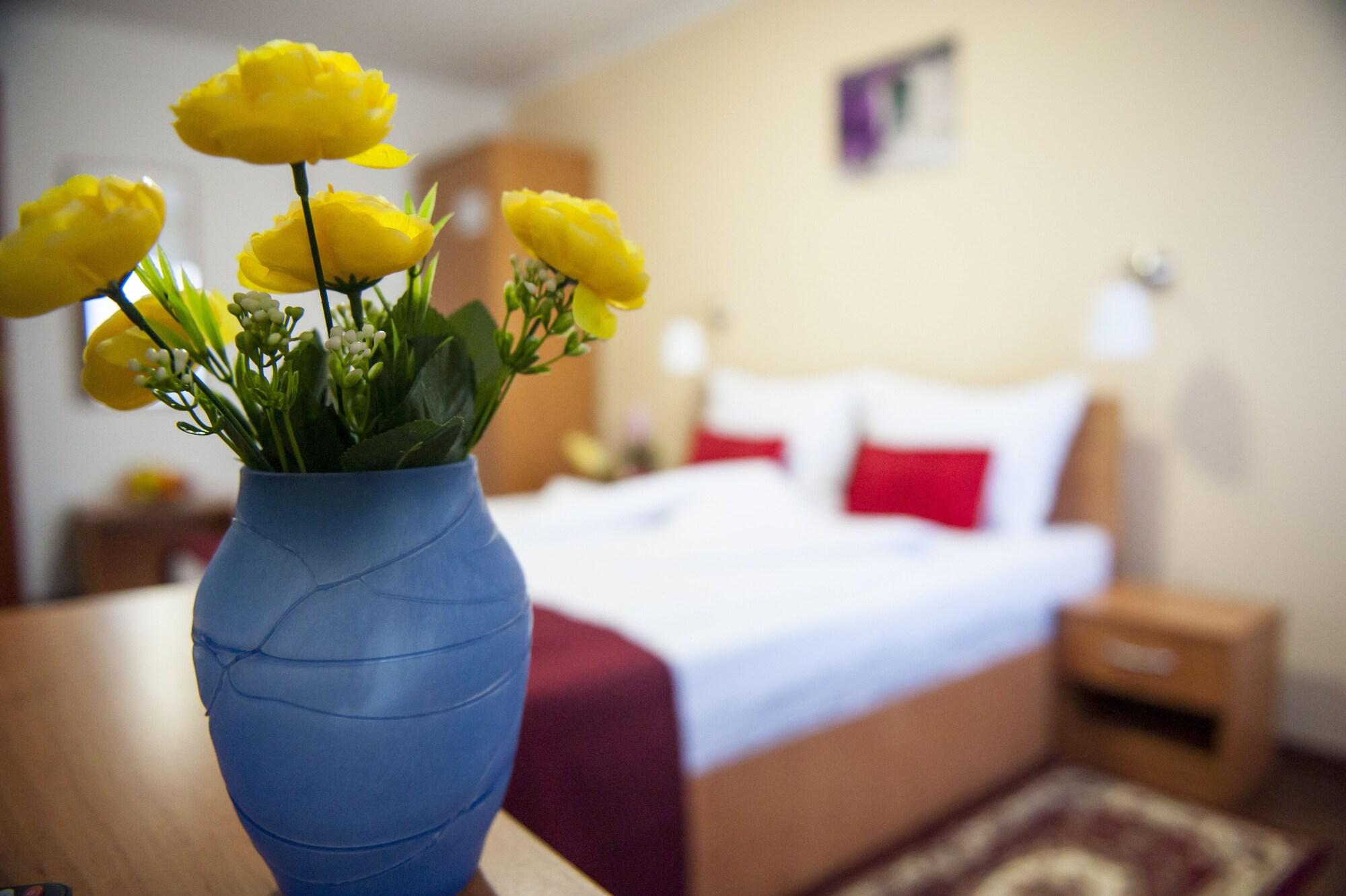 La Casa Nord Hotel Bukares Bagian luar foto