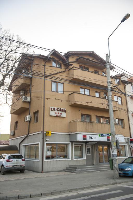 La Casa Nord Hotel Bukares Bagian luar foto