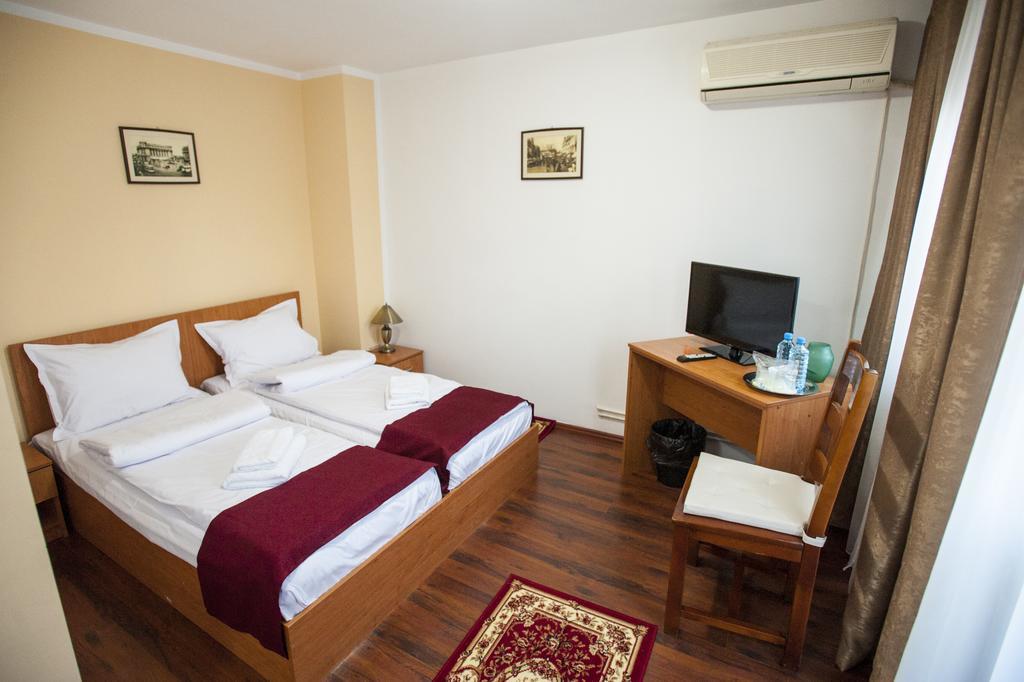 La Casa Nord Hotel Bukares Bagian luar foto