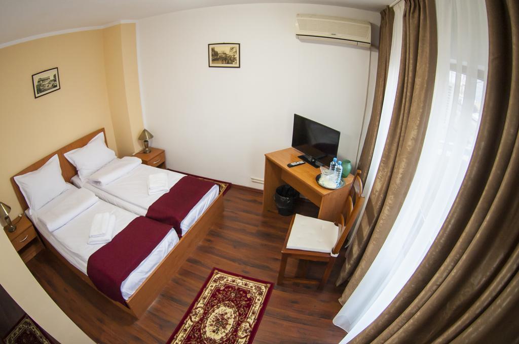 La Casa Nord Hotel Bukares Bagian luar foto