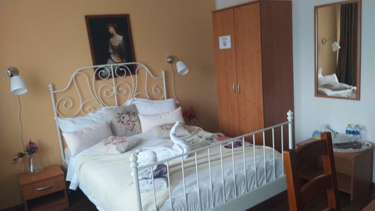 La Casa Nord Hotel Bukares Bagian luar foto